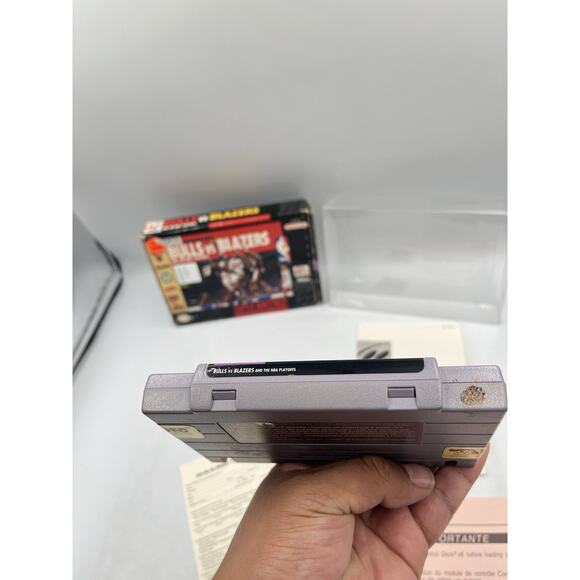 Bulls vs. Blazers and the NBA Playoffs (SNES, 1992) CIB Manual Inserts - Picture 7 of 15